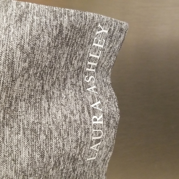 💕LAURA ASHLEY💕 2 Pack Bralettes ~ Pink & Grey Medium M NWT - Picture 4 of 8